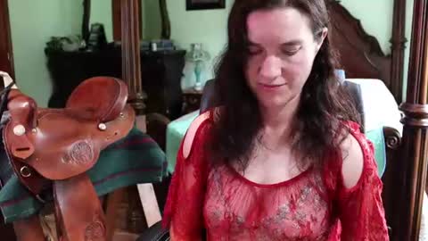 Snapshot of thornbury_rose chatting on June 20, 2026, 6:44 pm ThornburyRose online show from June 20, 2026, 6:44 pm