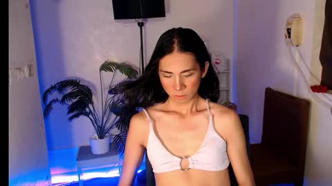 Snapshot of thrishafox chatting on February 3, 2026, 12:54 pm thrishafox online show from February 3, 2026, 12:54 pm