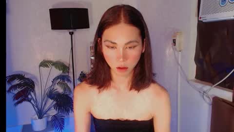 Snapshot of thrishafox chatting on February 5, 2026, 8:13 pm thrishafox online show from February 5, 2026, 8:13 pm