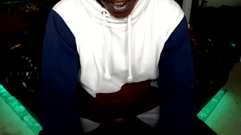 Snapshot of throatchakra chatting on September 30, 2025, 2:49 am Opulent Kingdom online show from September 30, 2025, 2:49 am