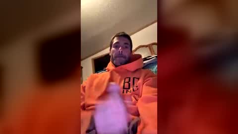 throbbing8585 online show from June 23, 2026, 4:54 am