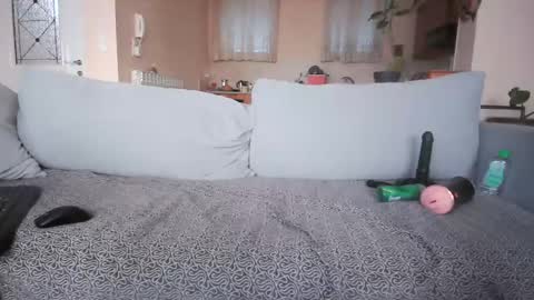 Snapshot of thronu11 chatting on January 6, 2025, 10:24 am Alex online show from January 6, 2025, 10:24 am