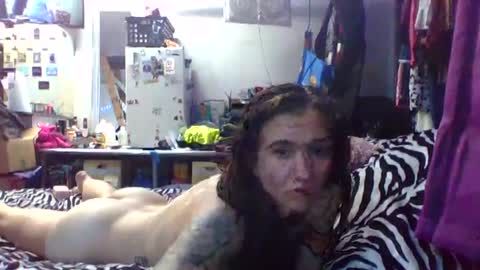 Snapshot of thsdikhitanglz chatting on June 22, 2026, 7:44 pm thsdikhitanglz online show from June 22, 2026, 7:44 pm