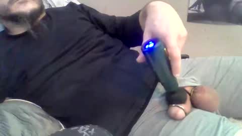 thunder8u42 online show from December 5, 2025, 5:53 pm