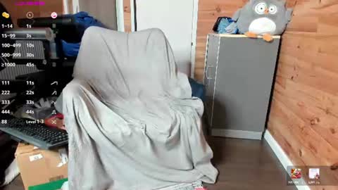 Snapshot of thyleo chatting on June 16, 2026, 9:39 pm bigsshark online show from June 16, 2026, 9:39 pm