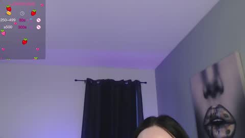 Tia Bella online show from September 15, 2025, 12:10 am