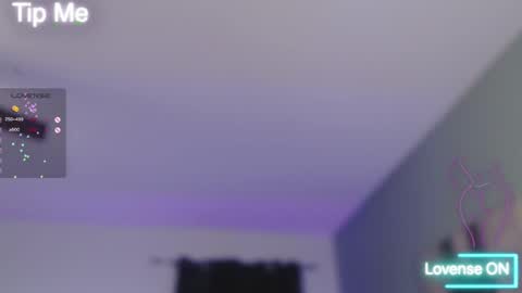 Tia Bella online show from September 24, 2025, 12:36 am