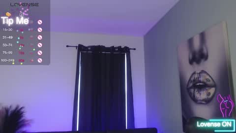 Tia Bella online show from October 12, 2025, 10:20 pm