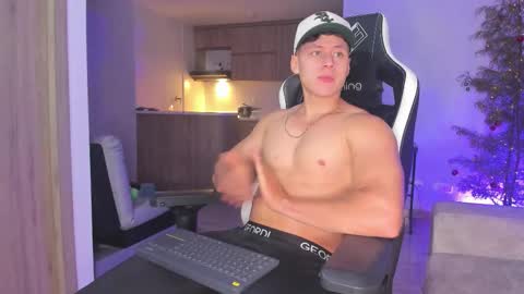 Snapshot of tiago_goez chatting on December 16, 2025, 2:27 am santiago online show from December 16, 2025, 2:27 am