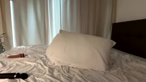Snapshot of tiana_charm chatting on June 8, 2026, 12:49 pm Tiana Charm online show from June 8, 2026, 12:49 pm