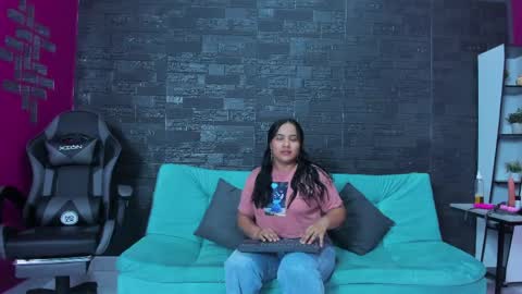 Snapshot of tiana_glow29 chatting on June 1, 2026, 12:07 pm Tiana online show from June 1, 2026, 12:07 pm