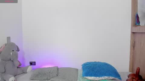 Snapshot of tianaglow44 chatting on June 9, 2026, 3:23 pm T I A N A online show from June 9, 2026, 3:23 pm