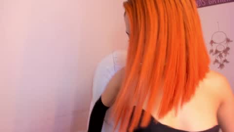 Snapshot of tiarha_ chatting on December 20, 2024, 4:53 am Tiarha online show from December 20, 2024, 4:53 am