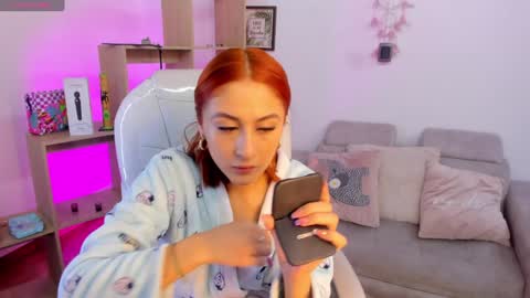 Snapshot of tiarha_ chatting on January 26, 2025, 4:41 am Tiarha online show from January 26, 2025, 4:41 am