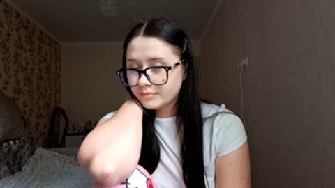 Snapshot of tiastinner chatting on June 15, 2026, 8:05 am Margo online show from June 15, 2026, 8:05 am