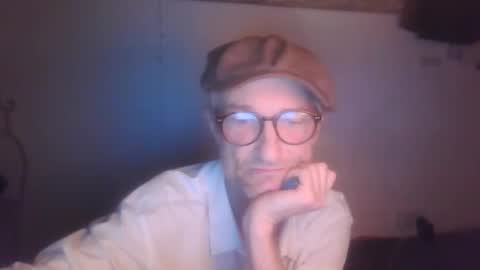 Snapshot of tiddles12345 chatting on April 17, 2026, 9:51 pm tiddles12345 online show from April 17, 2026, 9:51 pm