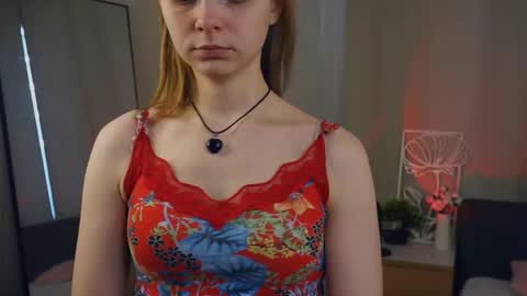 Lily online show from March 15, 2026, 8:42 am