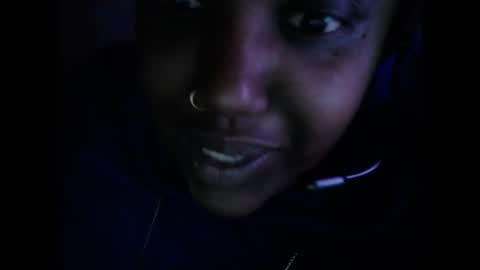 Snapshot of tierrahenri chatting on November 21, 2025, 2:38 pm Tierra Henri online show from November 21, 2025, 2:38 pm