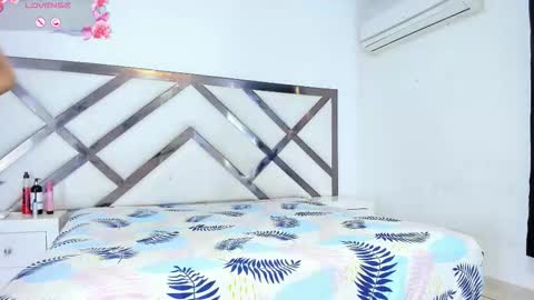 Tifani brown online show from February 16, 2026, 1:40 pm