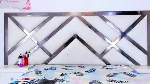 Tifani brown online show from February 27, 2026, 12:38 pm