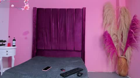 Tifani brown online show from March 17, 2026, 12:52 pm