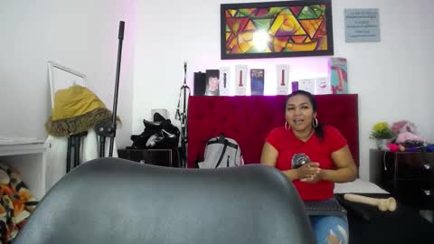 Snapshot of tifanny_nails chatting on September 16, 2025, 12:17 pm Tifanny Nails online show from September 16, 2025, 12:17 pm