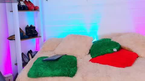 Snapshot of tifanny_nails chatting on June 25, 2026, 6:34 pm Tifanny Nails online show from June 25, 2026, 6:34 pm