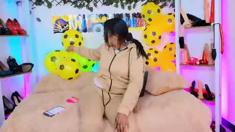 Snapshot of tifanny_nails chatting on July 7, 2026, 7:29 pm Tifanny Nails online show from July 7, 2026, 7:29 pm