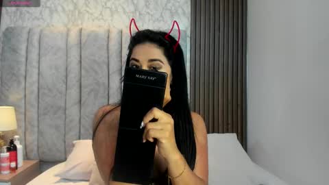 Tiff3 online show from October 25, 2025, 9:09 pm