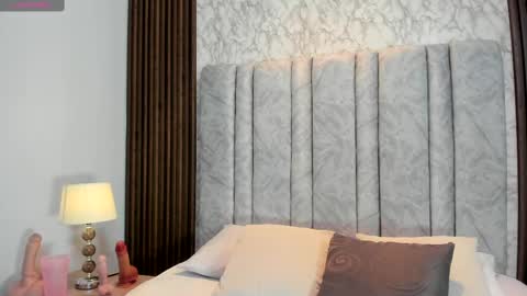 Tiff3 online show from November 10, 2025, 8:19 pm