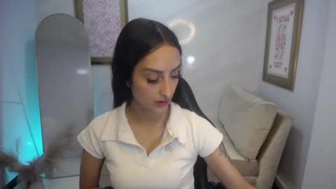 Snapshot of tifany_v chatting on September 10, 2025, 9:04 pm Hi Stream 800 to 1400 online show from September 10, 2025, 9:04 pm