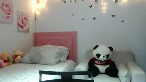 Snapshot of tifanycoopers chatting on March 4, 2026, 10:54 am Tifany online show from March 4, 2026, 10:54 am