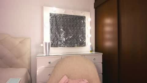 Snapshot of tiffanny_quinn chatting on February 6, 2026, 1:43 am Tiff online show from February 6, 2026, 1:43 am