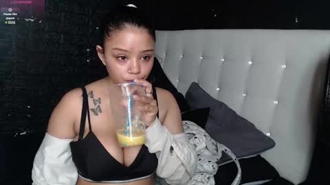 Snapshot of tiffanny_rose_ chatting on January 13, 2025, 6:59 pm Sara online show from January 13, 2025, 6:59 pm