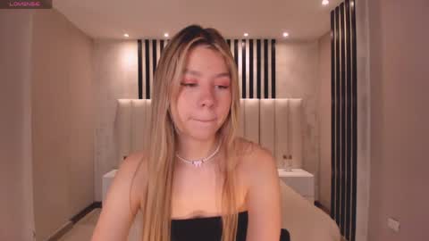 Snapshot of tiffannysins chatting on June 6, 2026, 6:01 pm Tiffanny Sins online show from June 6, 2026, 6:01 pm