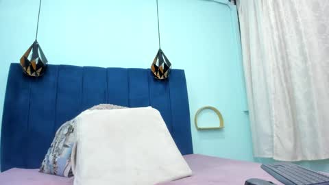 tiffany  online show from November 30, 2025, 1:53 am