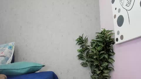 tiffany_mendez online show from February 26, 2026, 12:04 pm