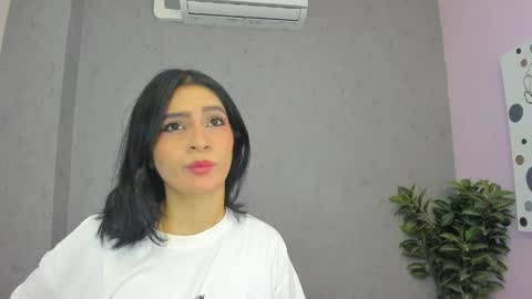tiffany_mendez online show from April 24, 2026, 12:07 pm
