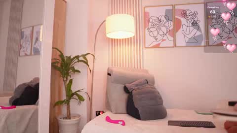 Snapshot of tiffany_sims chatting on October 4, 2025, 2:26 pm Tiffany online show from October 4, 2025, 2:26 pm