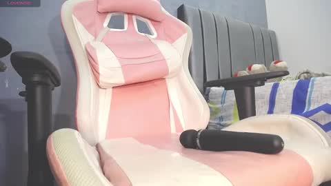 Snapshot of tiffany_teressa chatting on February 17, 2025, 6:09 am tiffany theressa online show from February 17, 2025, 6:09 am