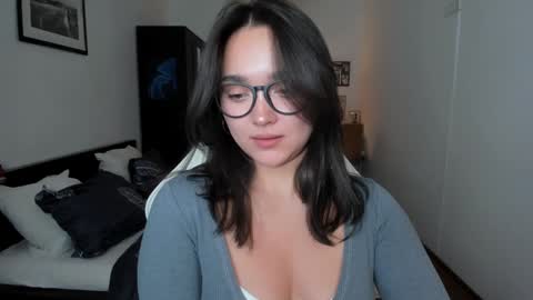 Snapshot of tiffanyflynn chatting on December 21, 2024, 8:43 pm Tiffany online show from December 21, 2024, 8:43 pm