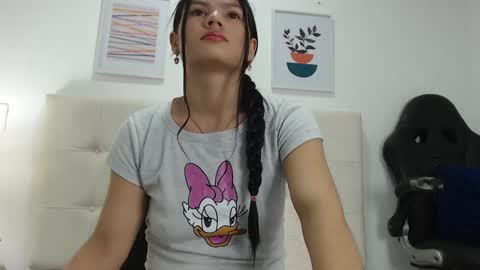 Snapshot of tiffanyfox_1 chatting on January 25, 2025, 10:40 am Tifanny Fox online show from January 25, 2025, 10:40 am