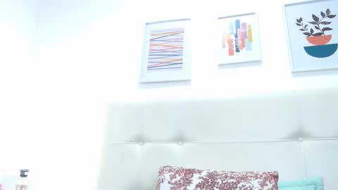 Snapshot of tiffanyfox_1 chatting on February 15, 2025, 1:49 pm Tifanny Fox online show from February 15, 2025, 1:49 pm