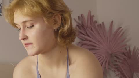 tiffanyjons online show from January 12, 2025, 5:33 pm