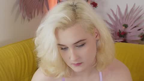 tiffanyjons online show from October 12, 2025, 5:34 pm