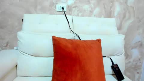 Snapshot of tiffanystone_ chatting on June 3, 2026, 2:33 pm Tiffany online show from June 3, 2026, 2:33 pm