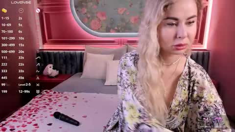 Tiffany online show from February 22, 2026, 8:02 am