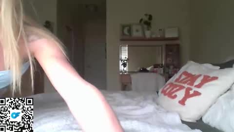 Snapshot of tiffbabyyyyy chatting on October 10, 2025, 9:03 pm tiff online show from October 10, 2025, 9:03 pm