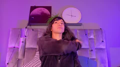 Tiffany  online show from October 26, 2025, 12:22 pm