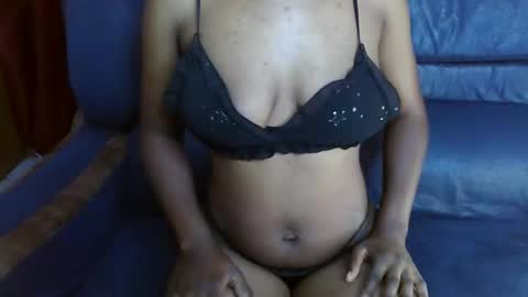 Tiffyblue online show from March 26, 2026, 1:22 am